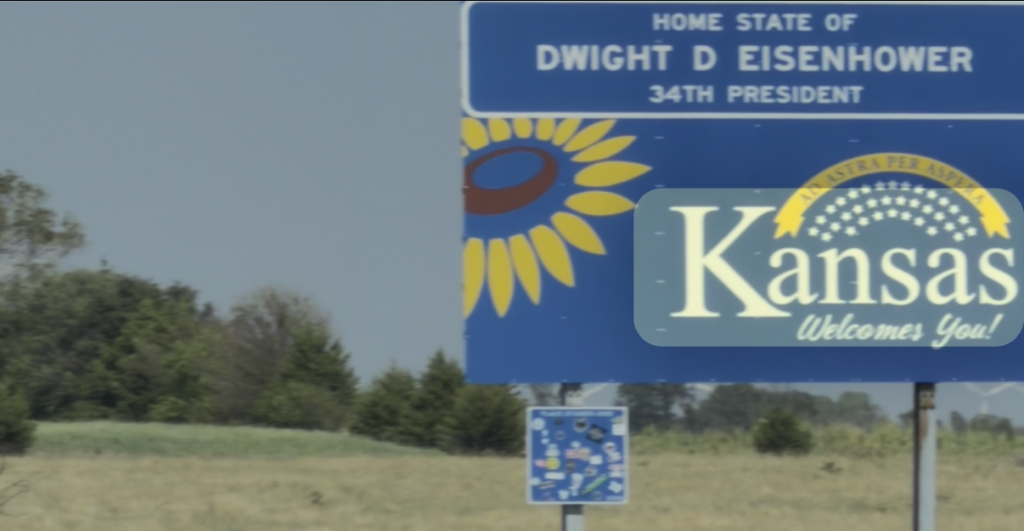 Welcome to Kansas sign at Missouri - Kansas border